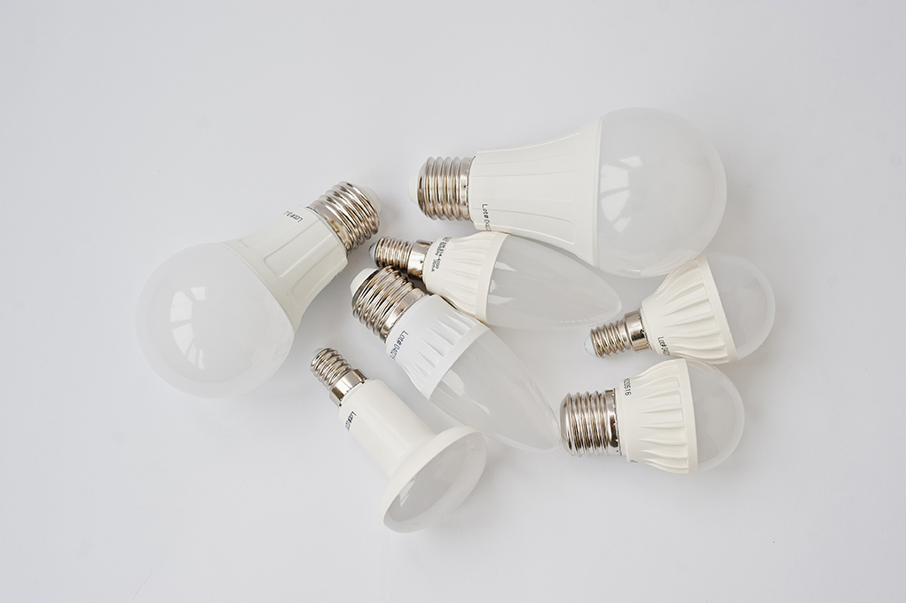 Quelles ampoules choisir pour réduire votre consommation d'énergie ? - BLOG  - EDT ENGIE